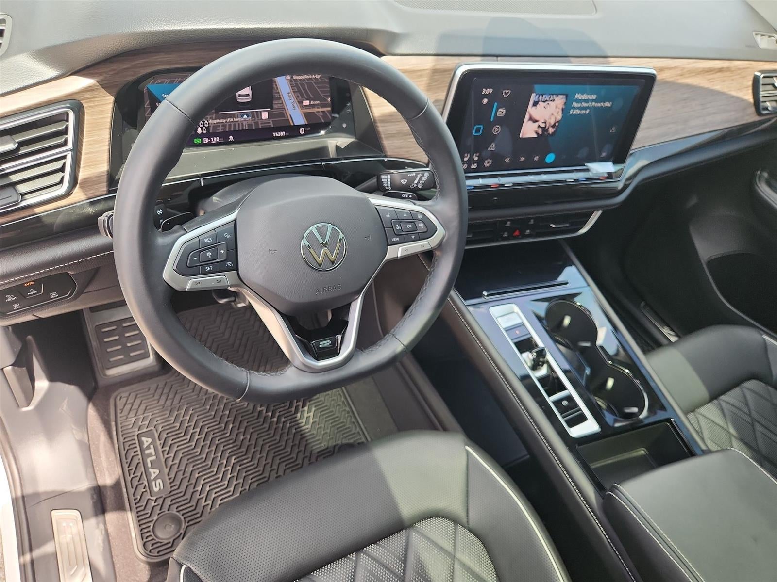 2025 Volkswagen Atlas 2.0T SEL Premium R-Line