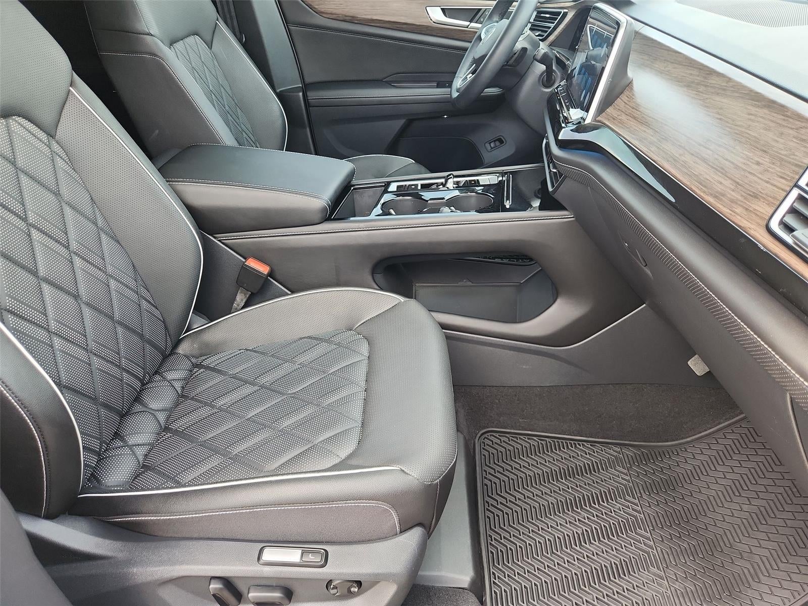 2025 Volkswagen Atlas 2.0T SEL Premium R-Line