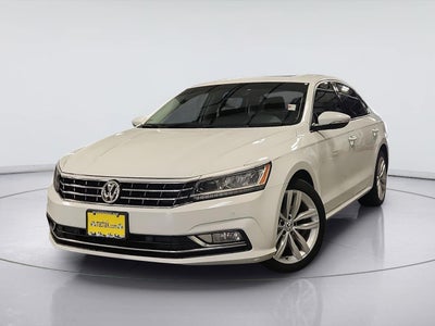 2018 Volkswagen Passat 2.0T SE w/Technology