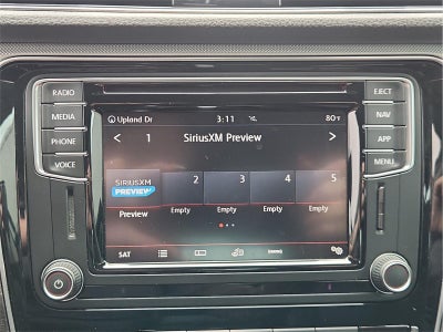 2018 Volkswagen Passat 2.0T SE w/Technology