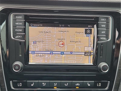 2018 Volkswagen Passat 2.0T SE w/Technology
