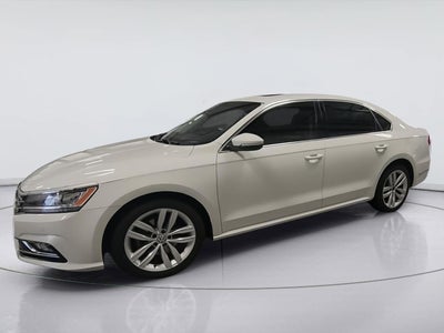 2018 Volkswagen Passat 2.0T SE w/Technology