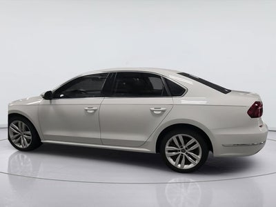 2018 Volkswagen Passat 2.0T SE w/Technology