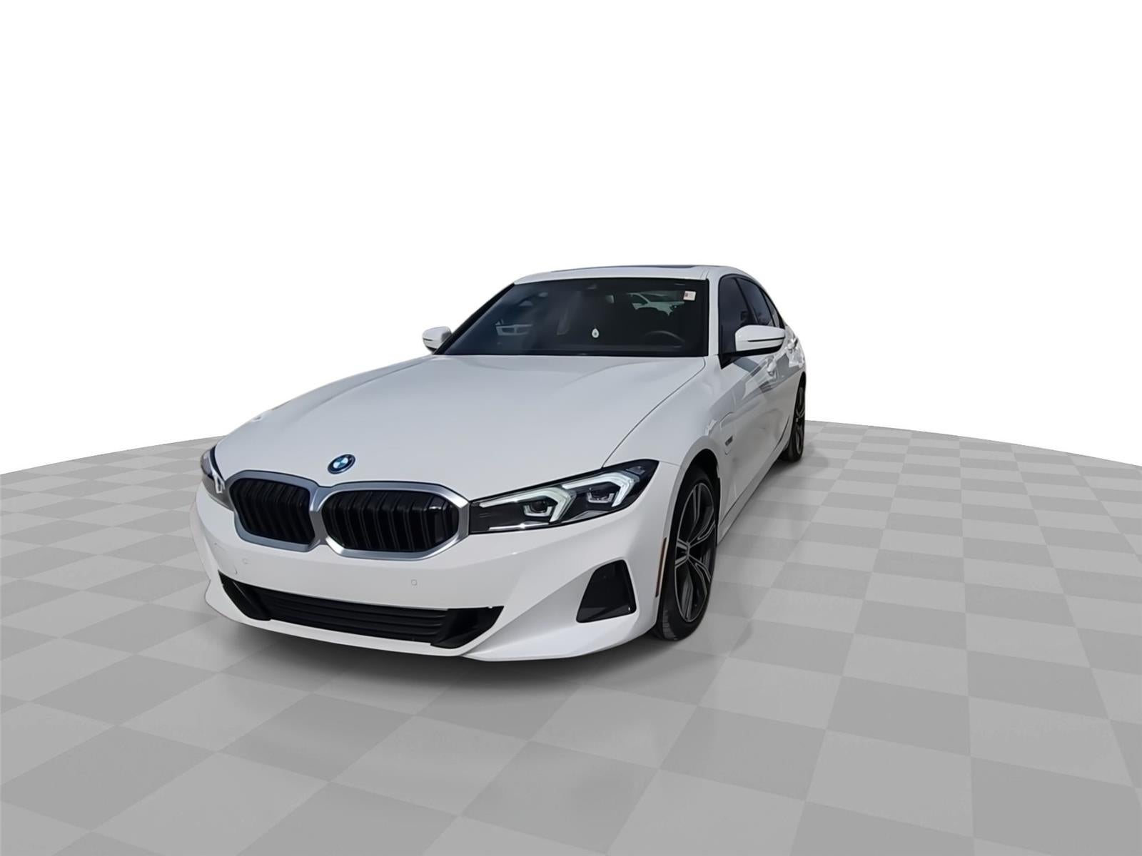 2023 BMW 3 Series 330e