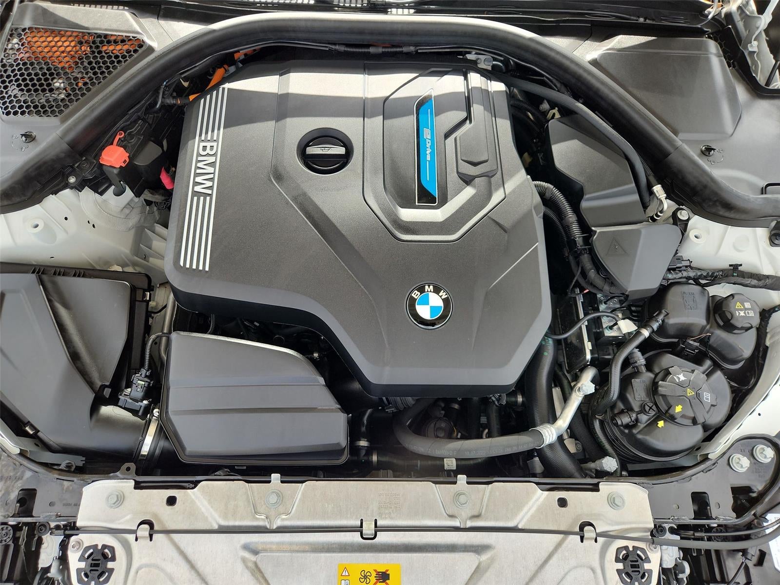 2023 BMW 3 Series 330e