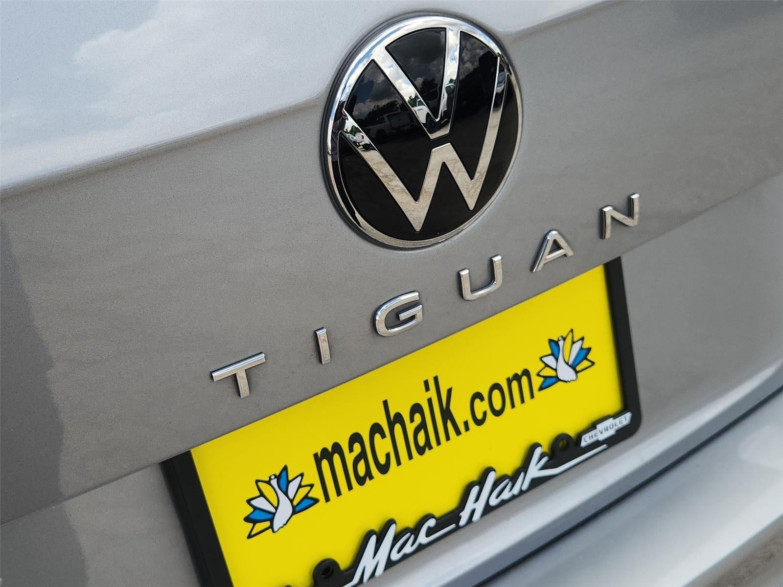 2024 Volkswagen Tiguan SE R-Line Black