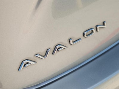 2018 Toyota AVALON Base