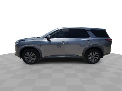 2022 Nissan Pathfinder S