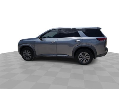 2022 Nissan Pathfinder S