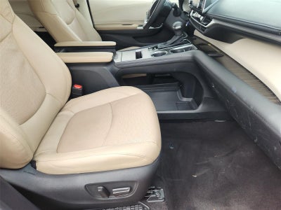 2023 Toyota Sienna Limited 7-Passenger