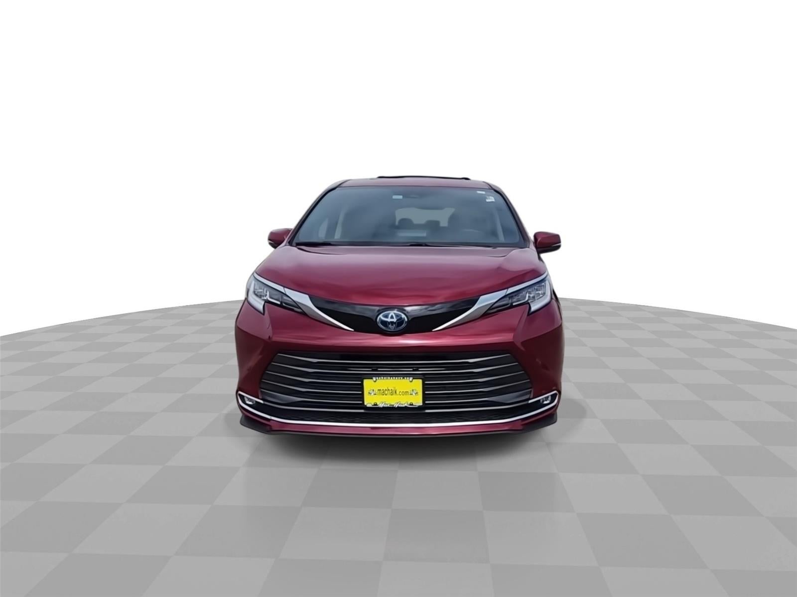 2023 Toyota Sienna Limited 7-Passenger