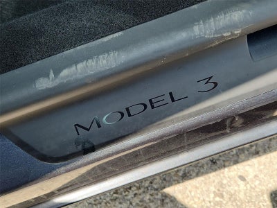2025 Tesla MODEL3 Base