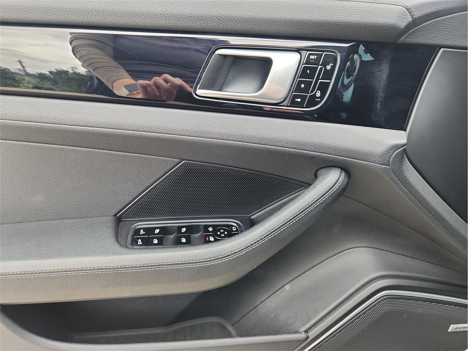 2018 Porsche Panamera 4
