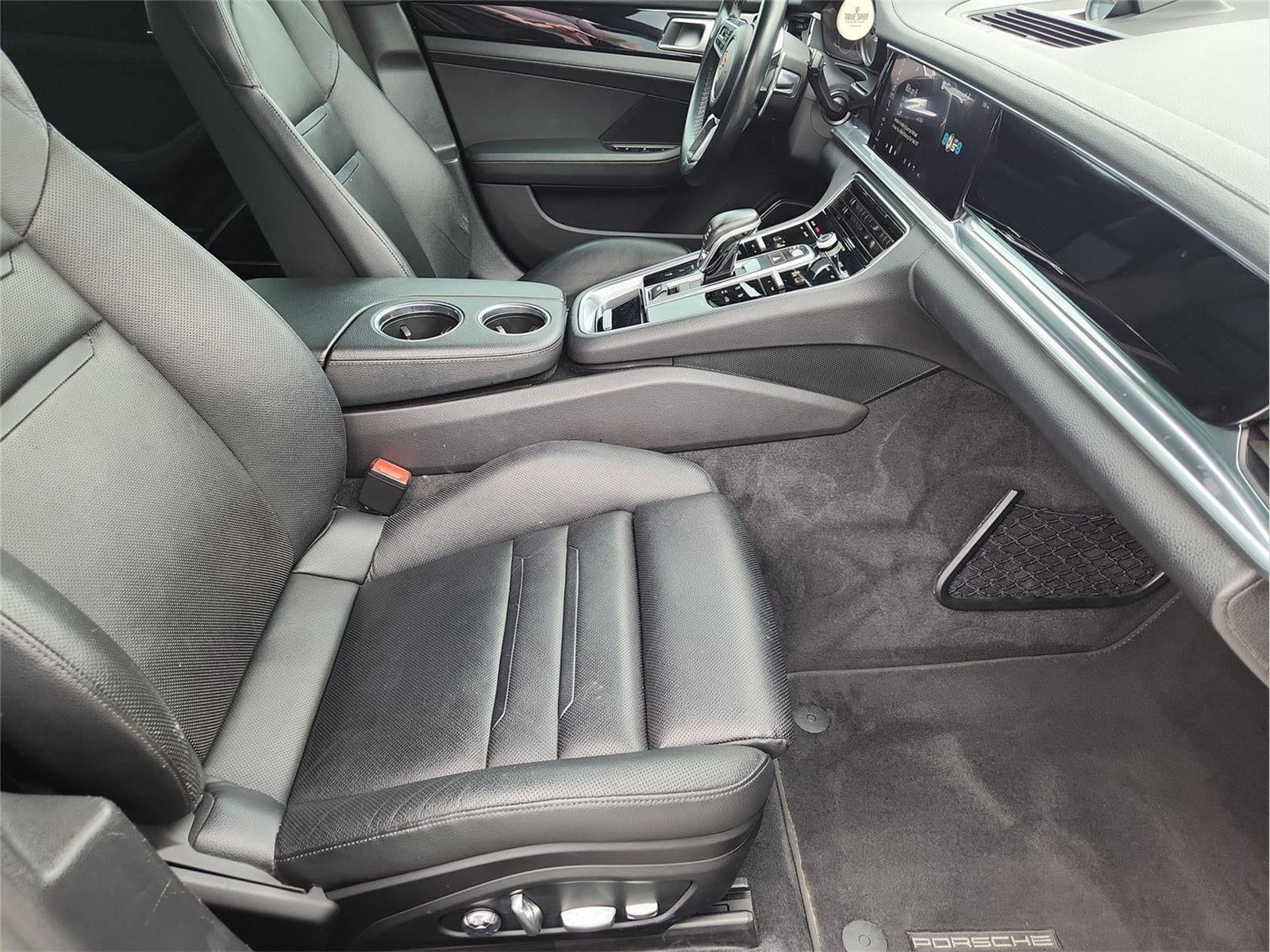 2018 Porsche Panamera 4