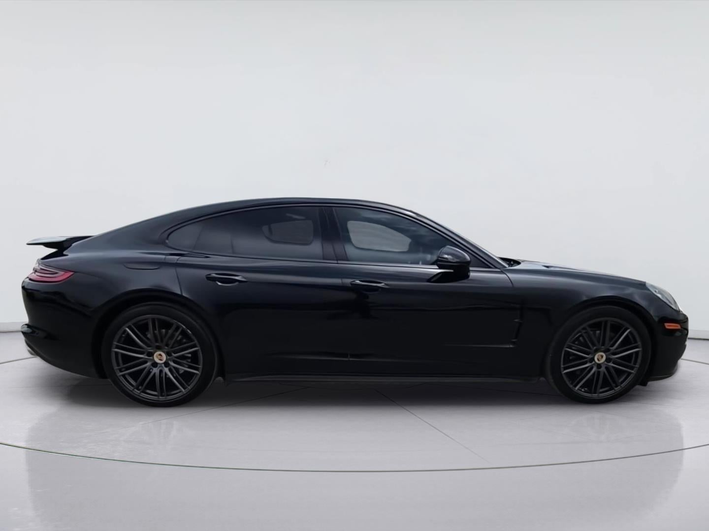 2018 Porsche Panamera 4
