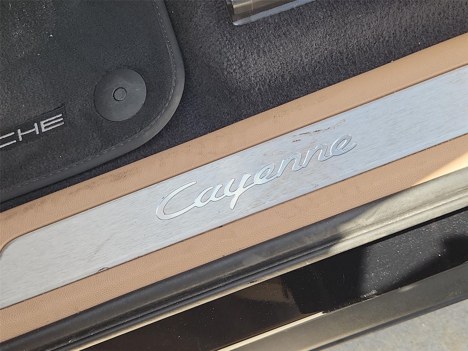 2022 Porsche Cayenne Base