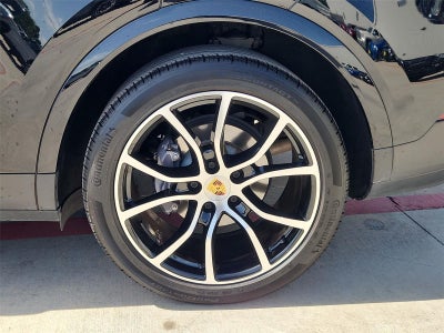 2022 Porsche Cayenne Base