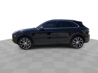 2022 Porsche Cayenne Base