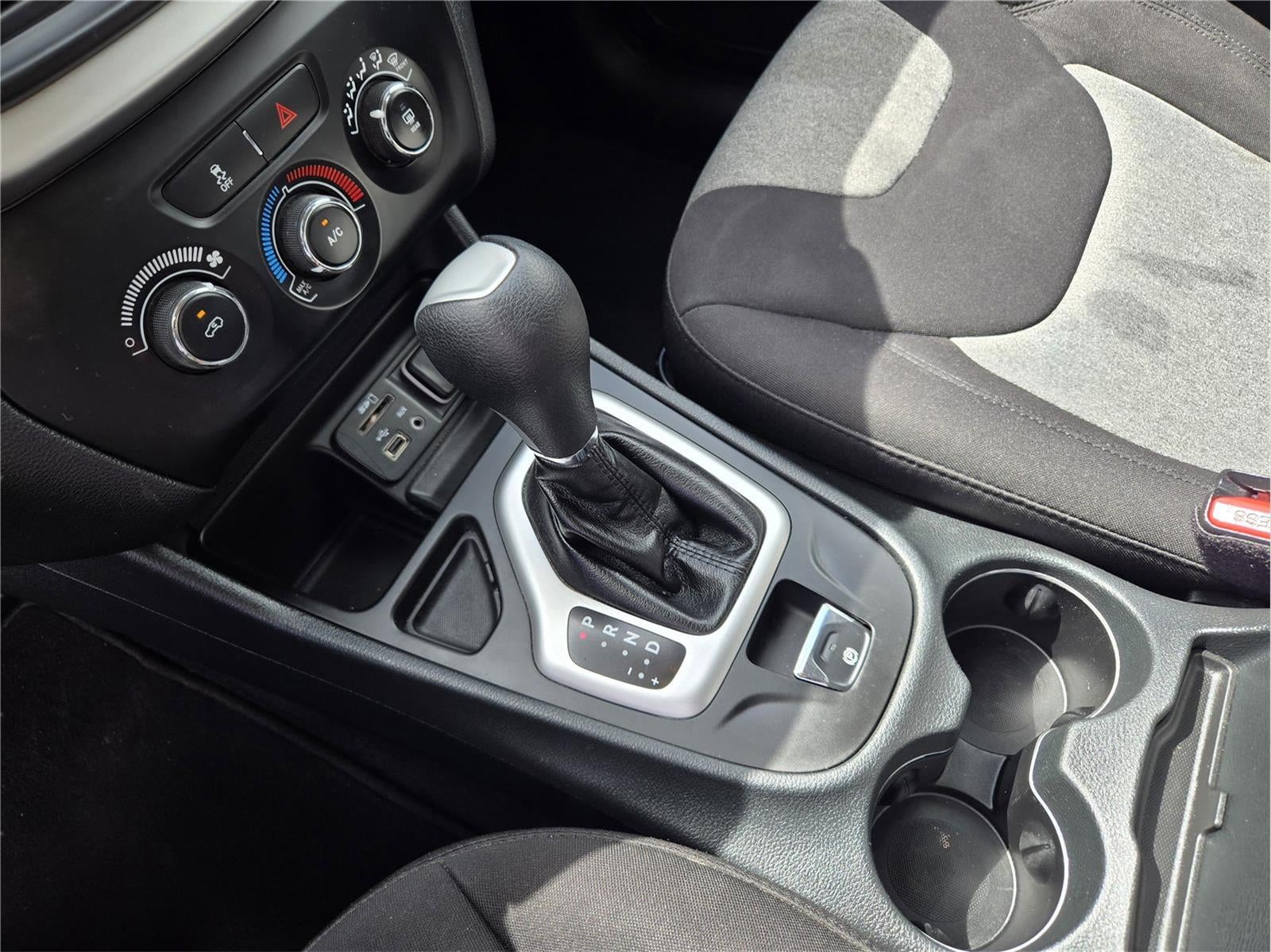 2014 Jeep Cherokee Sport