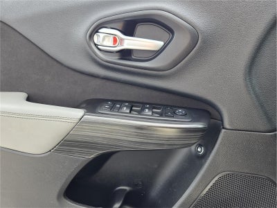 2014 Jeep Cherokee Sport