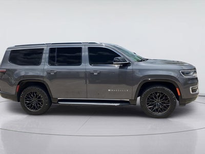 2023 Jeep Wagoneer BASE