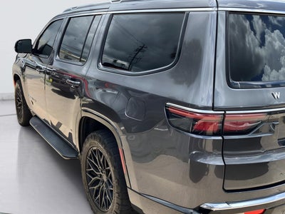 2023 Jeep Wagoneer BASE