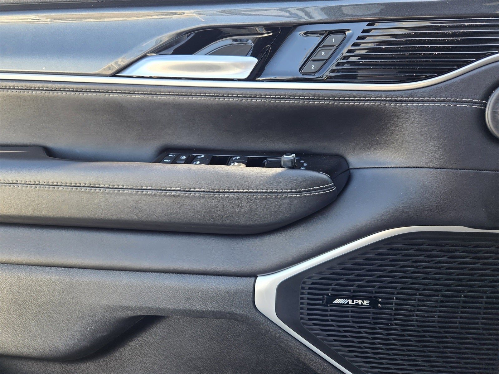 2022 Jeep Wagoneer Series I