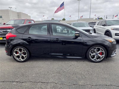 2017 Ford Focus ST