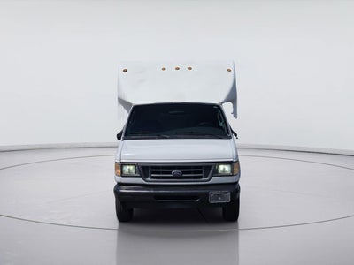 2003 Ford E-350SD Standard Cutaway