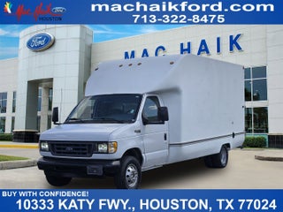 2003 Ford E-350SD Standard Cutaway