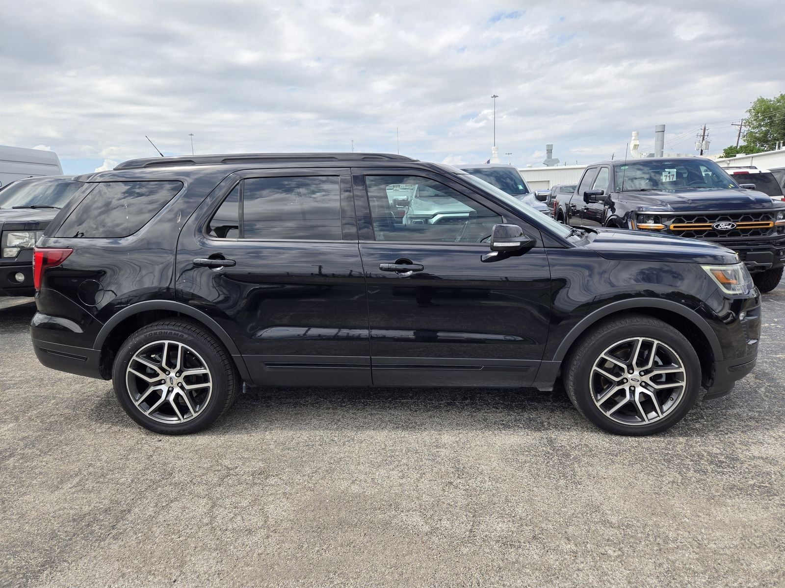 2019 Ford Explorer Sport