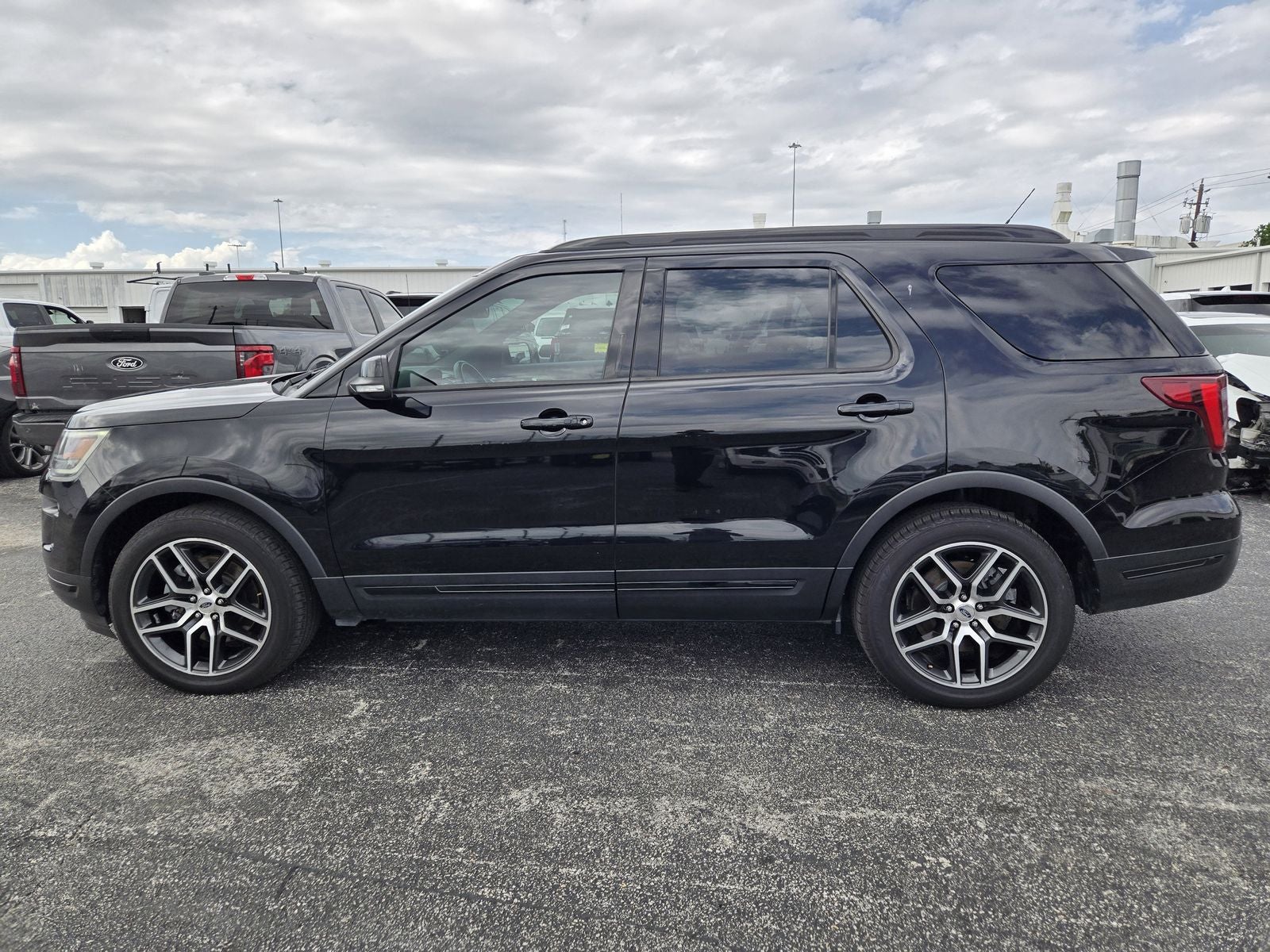 2019 Ford Explorer Sport