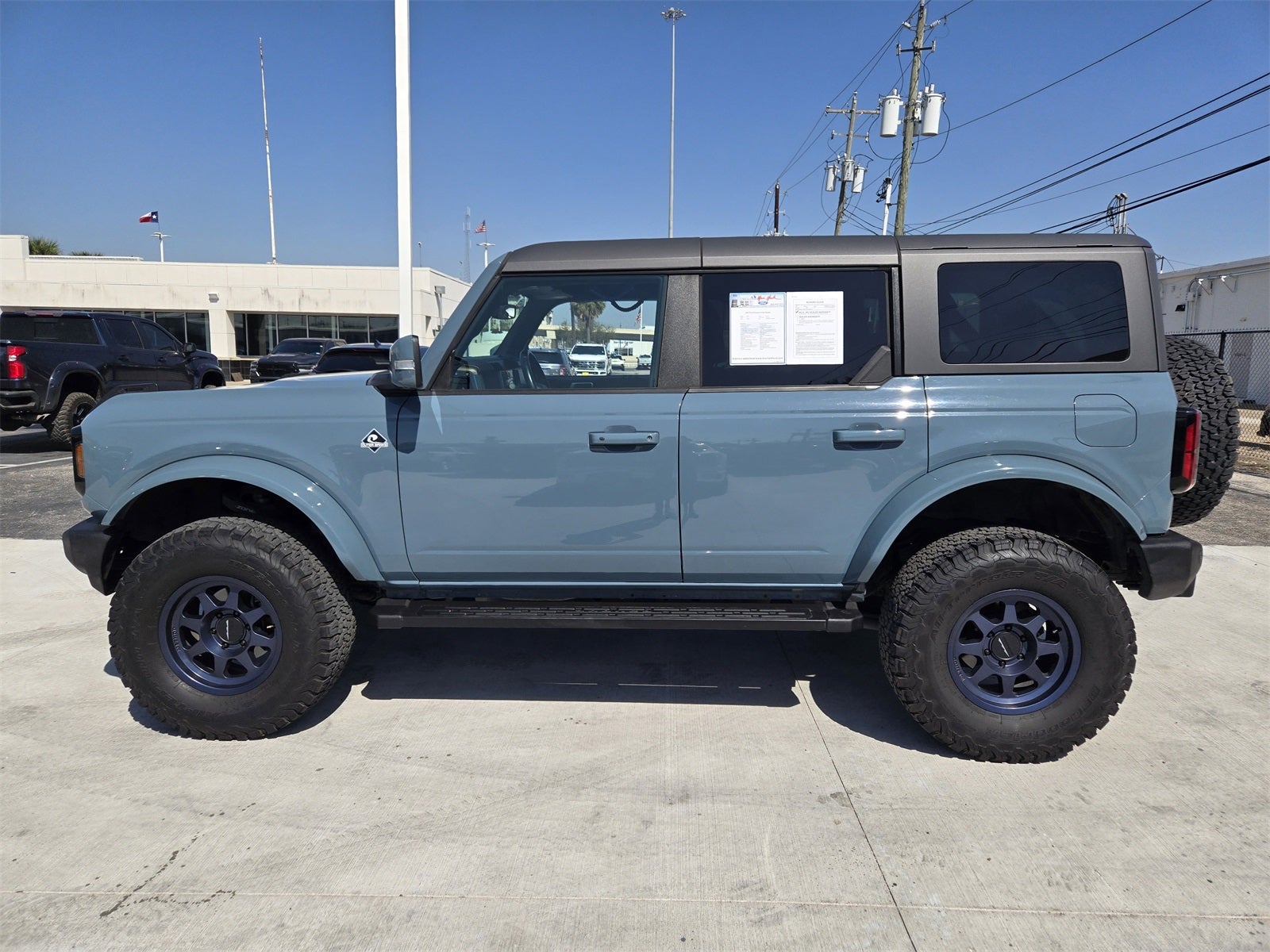 2022 Ford Bronco Outer Banks