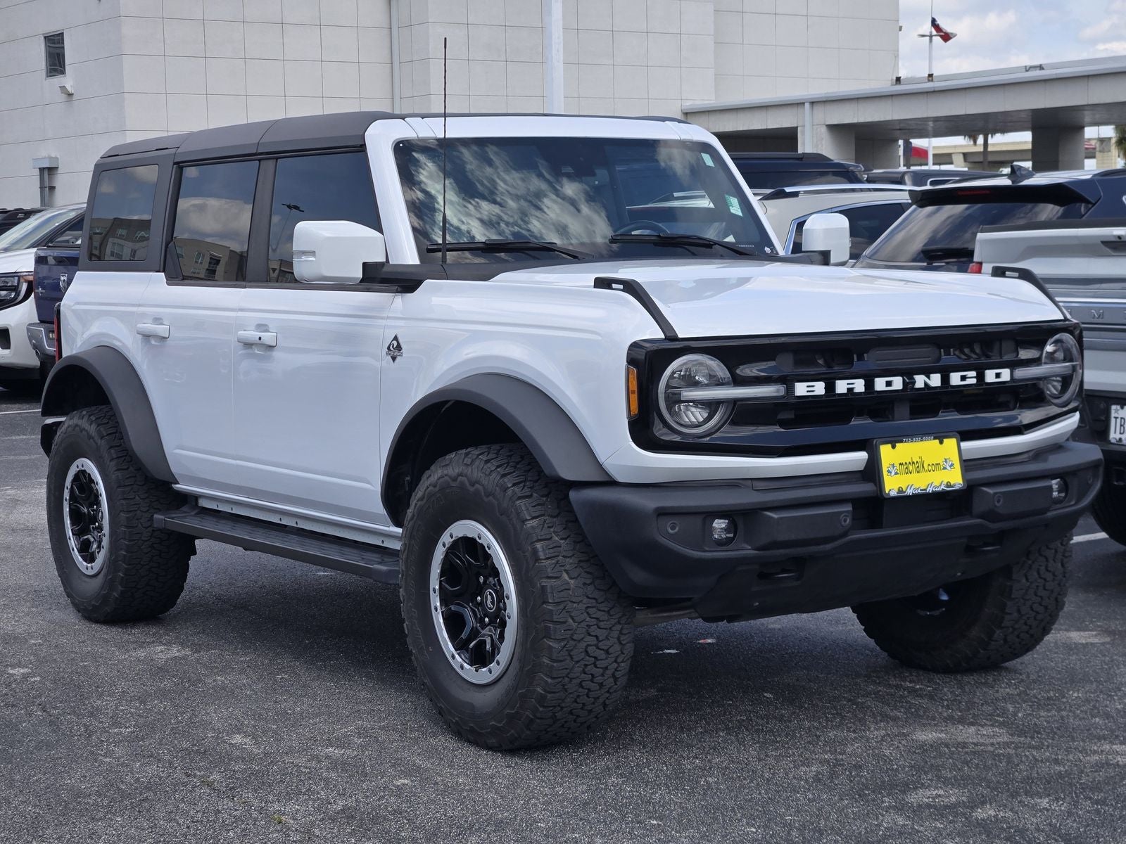 2023 Ford Bronco Outer Banks