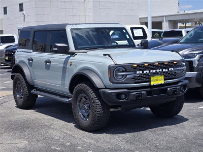 2023 Ford Bronco Badlands