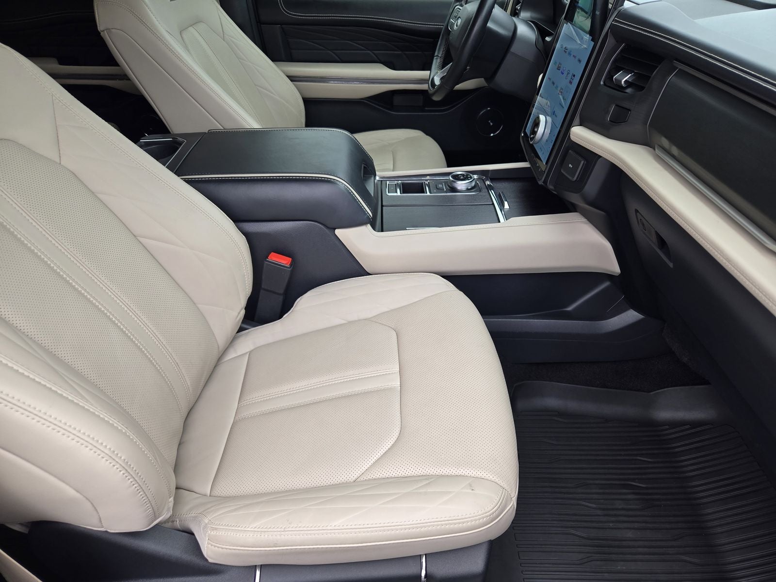 2023 Ford Expedition Max Platinum