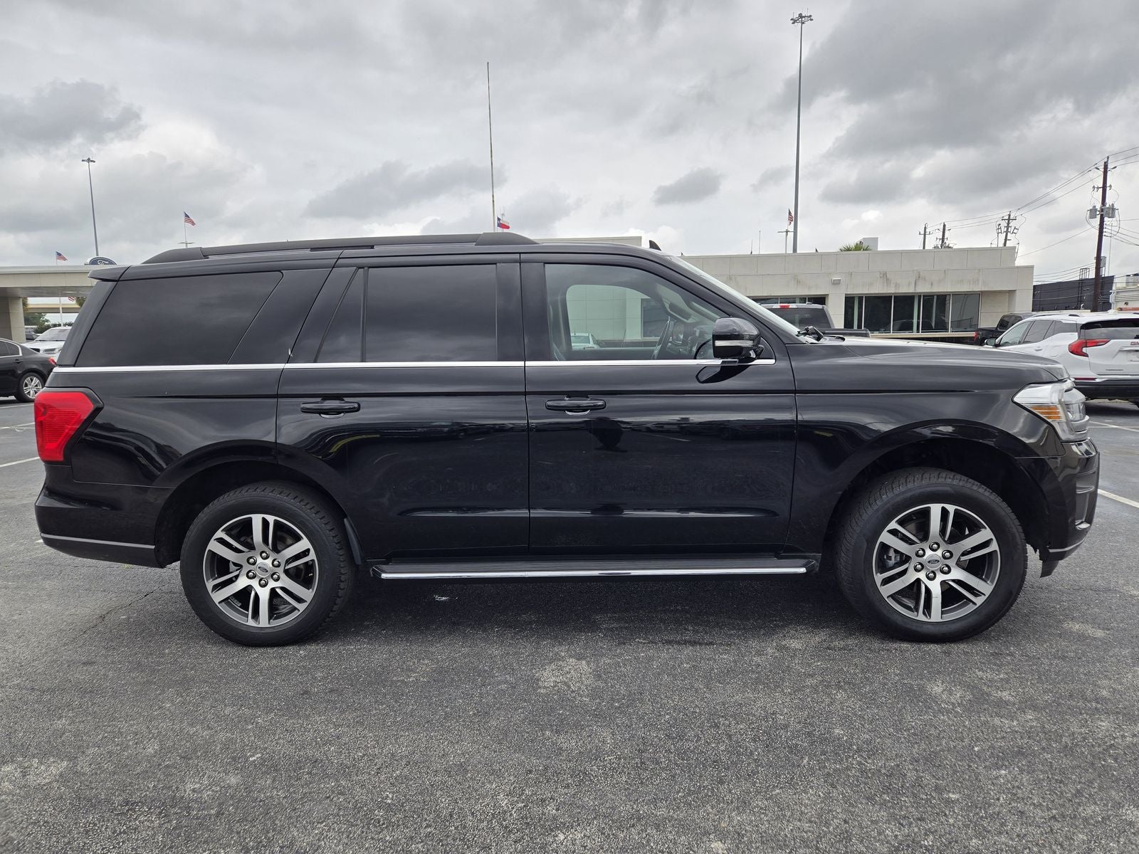 2022 Ford Expedition XLT
