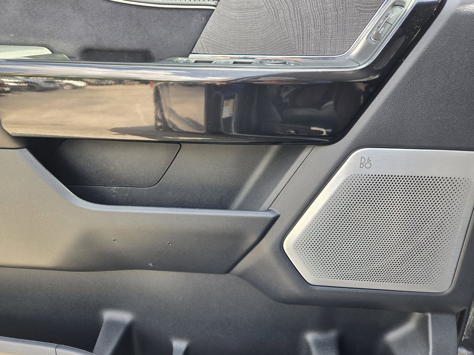 2024 Ford F-150 Lightning Platinum