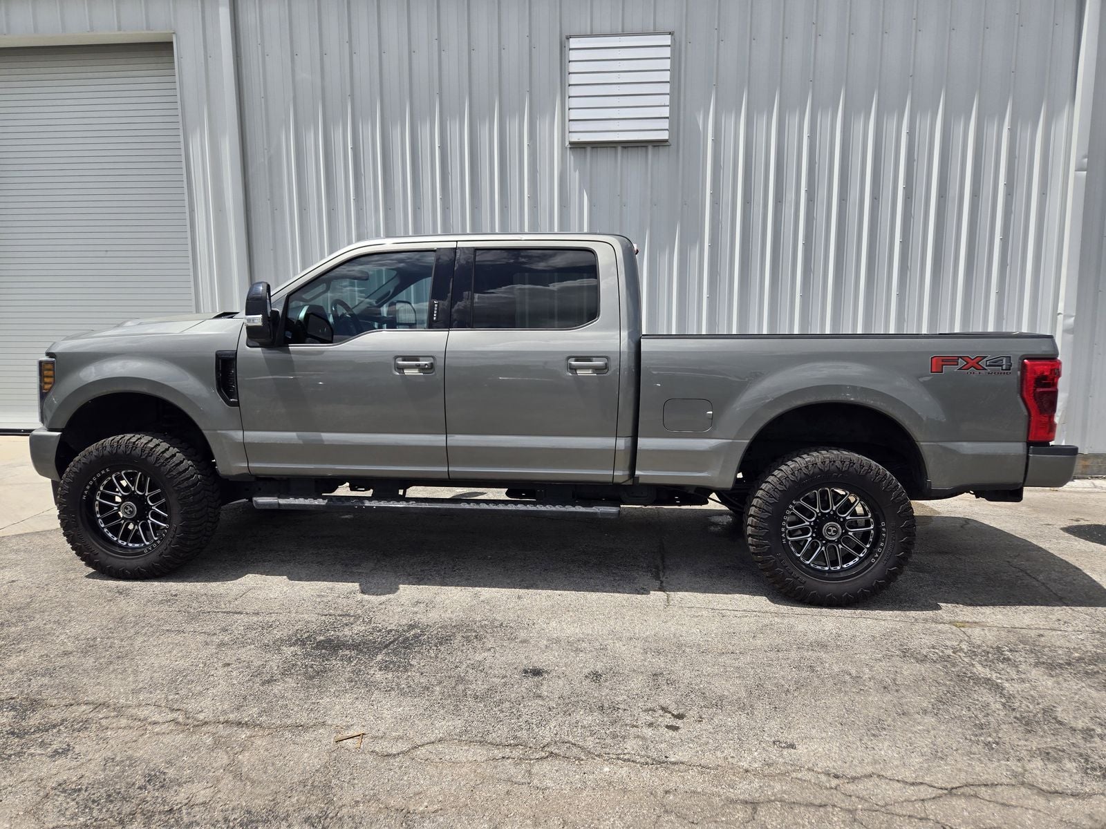 2019 Ford F-250SD Lariat