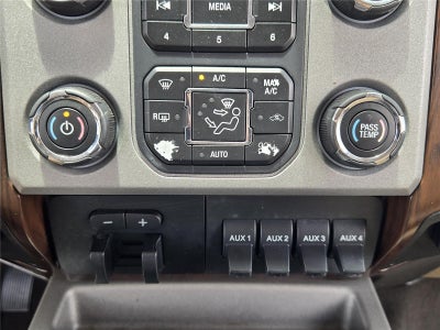 2015 Ford Super Duty F-250 SRW Lariat