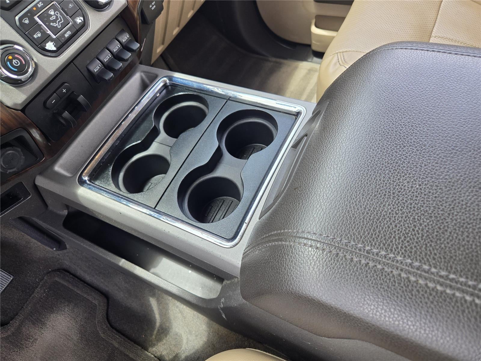 2015 Ford Super Duty F-250 SRW Lariat