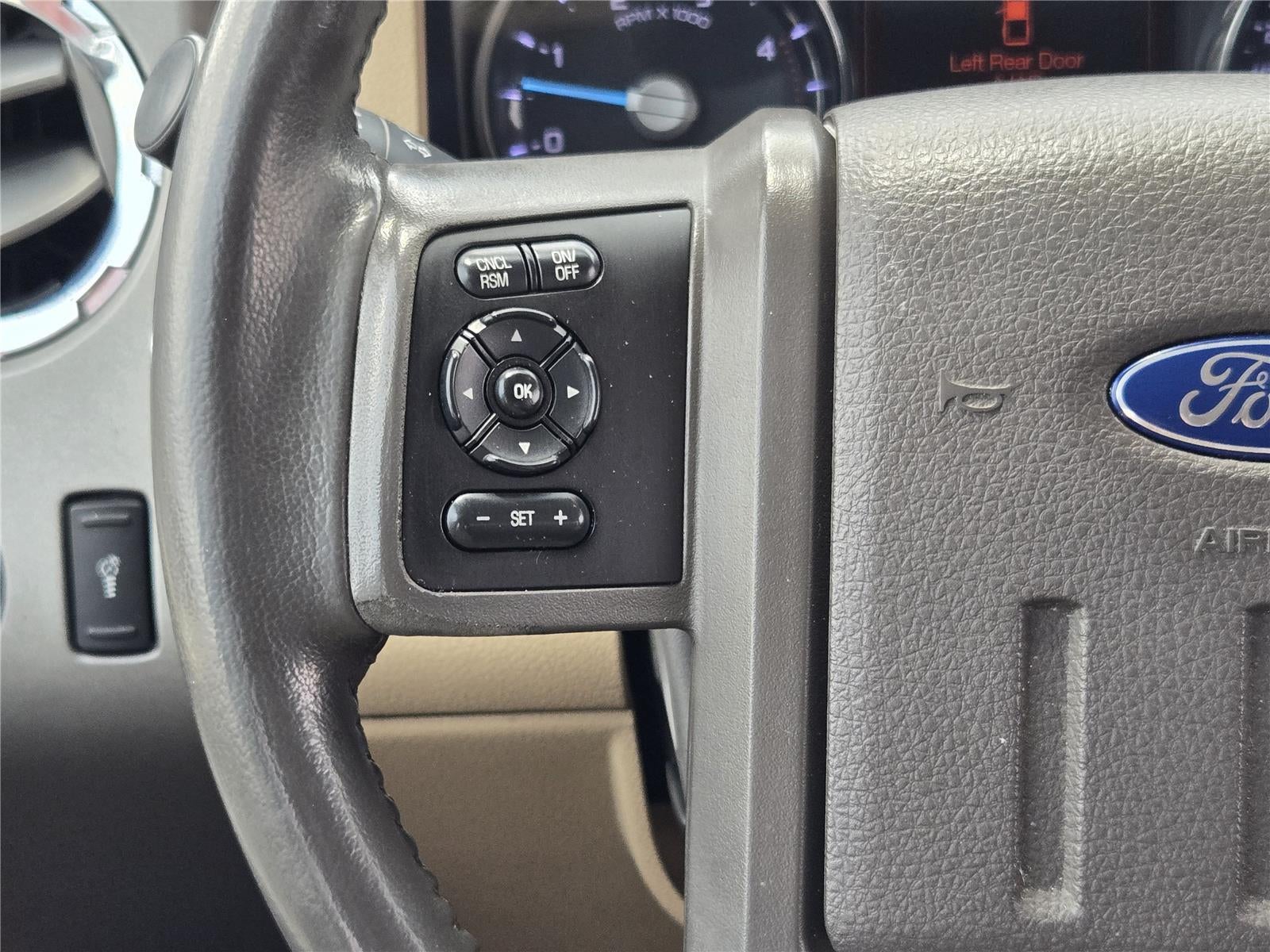2015 Ford Super Duty F-250 SRW Lariat