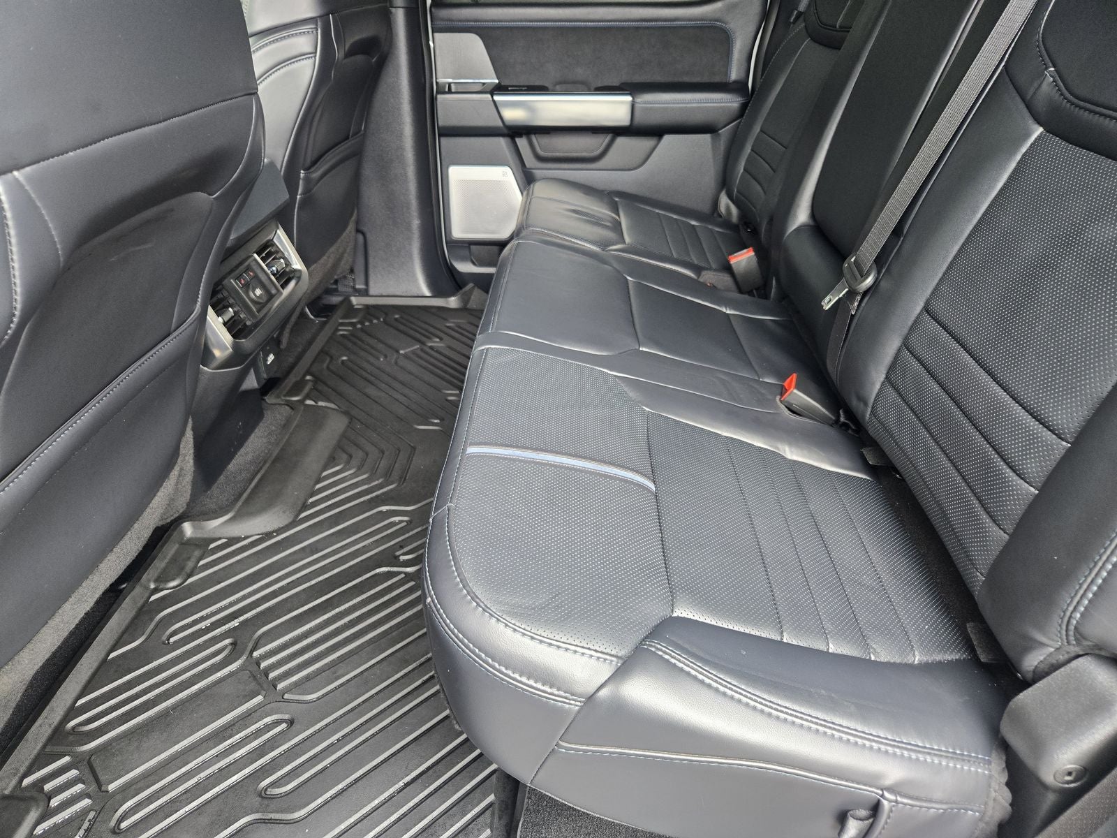 2025 Ford F-250SD Platinum
