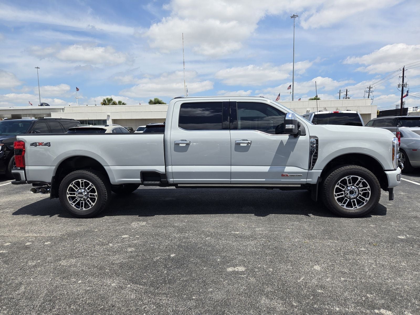 2026 Ford F-350SD Platinum
