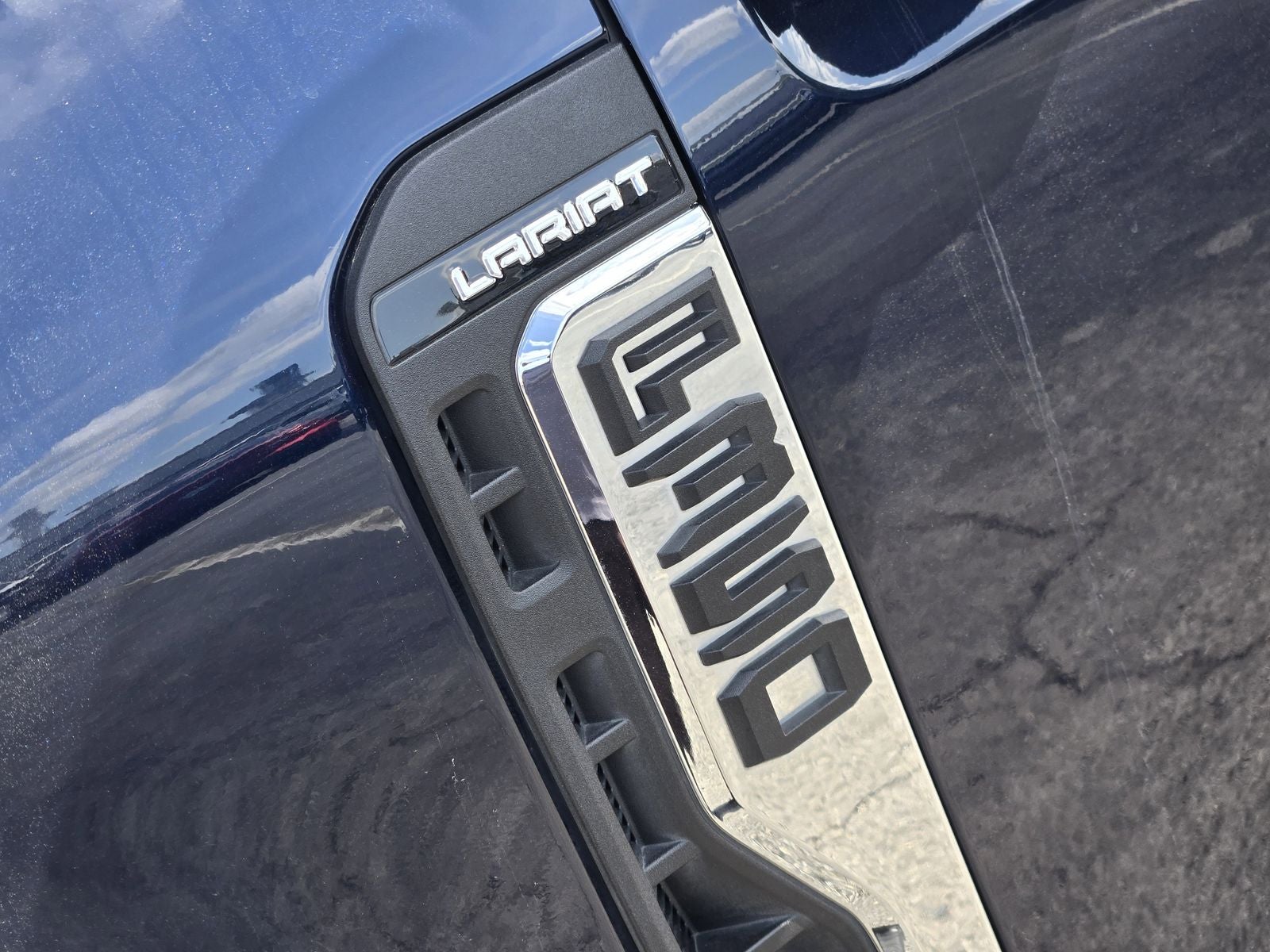 2024 Ford F-350SD Lariat