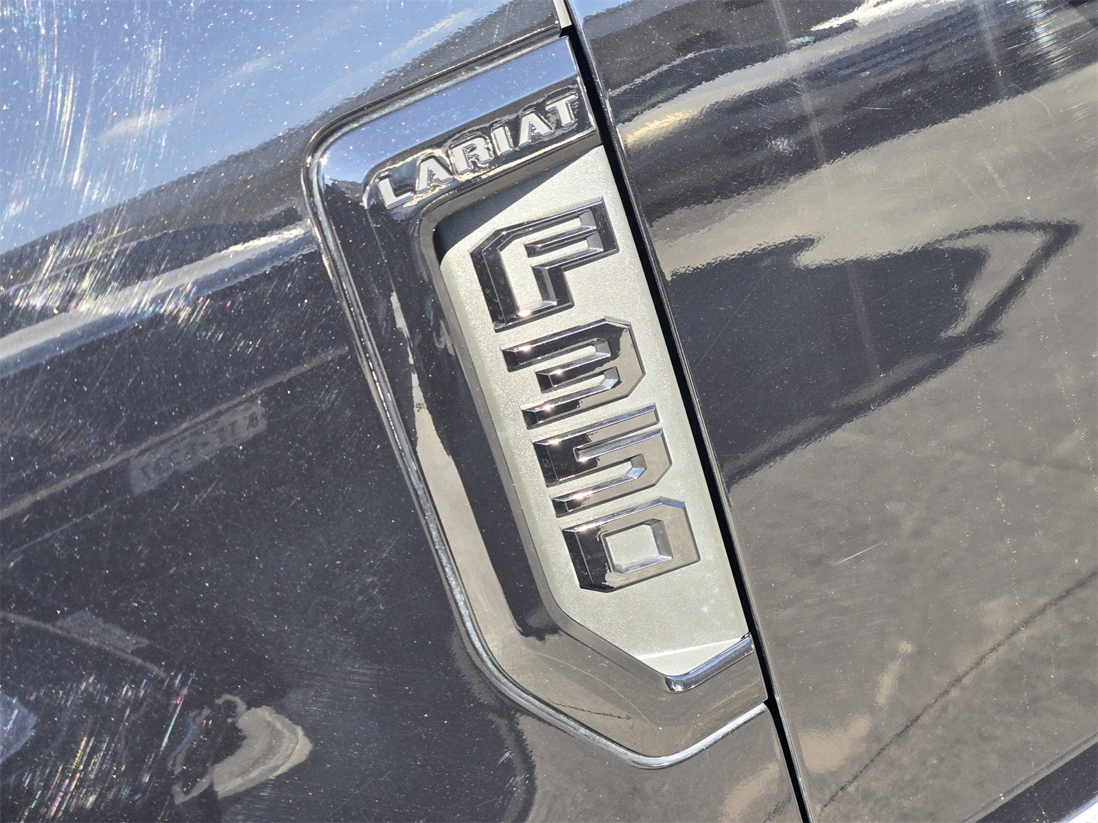 2022 Ford F-350SD Lariat