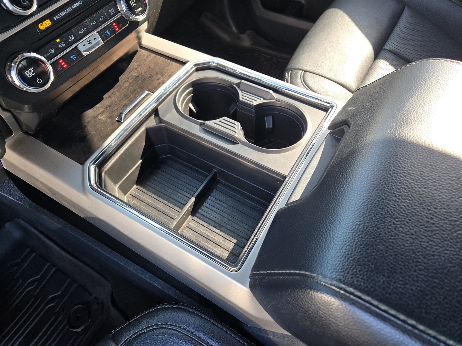 2022 Ford F-350SD Lariat