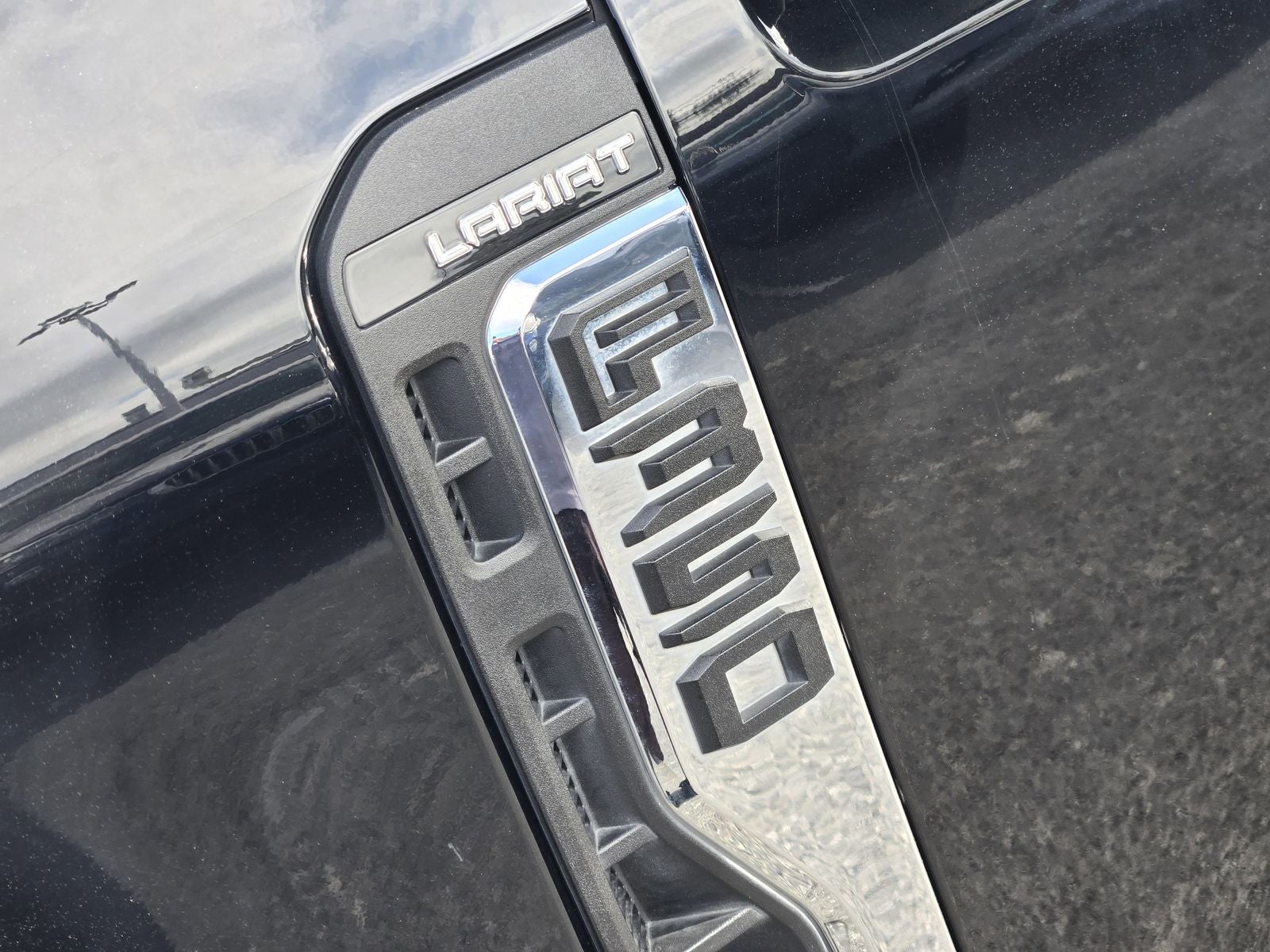 2023 Ford F-350SD Lariat