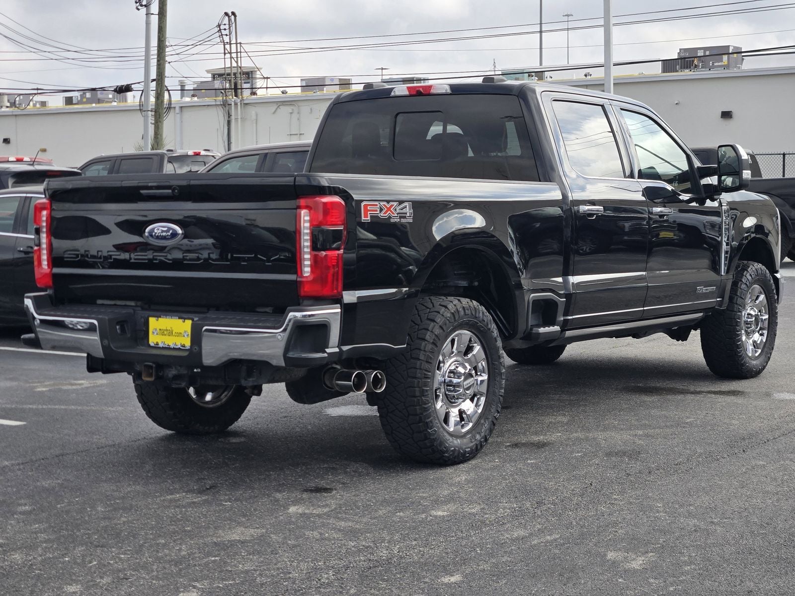 2023 Ford F-350SD Lariat