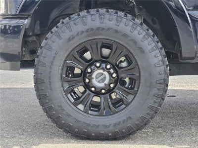 2022 Ford Super Duty F-350 Lariat